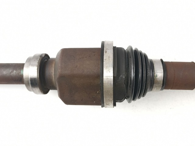 Привід правий Peugeot/Citroen 1613396080