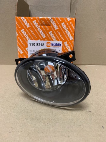 Туманка права Autotechteile 1108218 ціна, від 33.15 USD