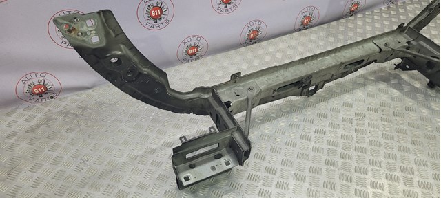 Супорт радіатора верхній/монтажна панель кріплення фар LR027494 Land Rover