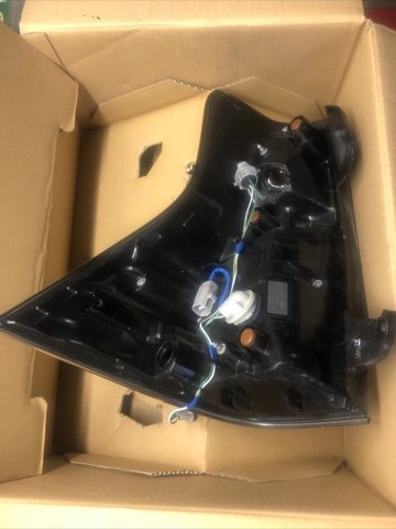 Задній правий стоп Toyota 8155160B31