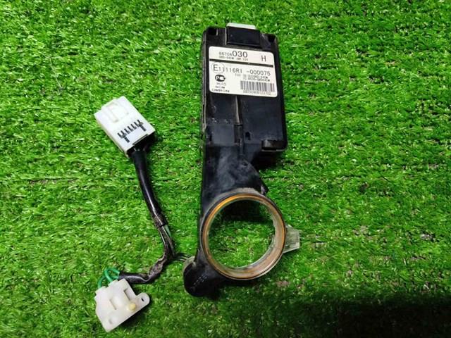 8670A030 Mitsubishi 
