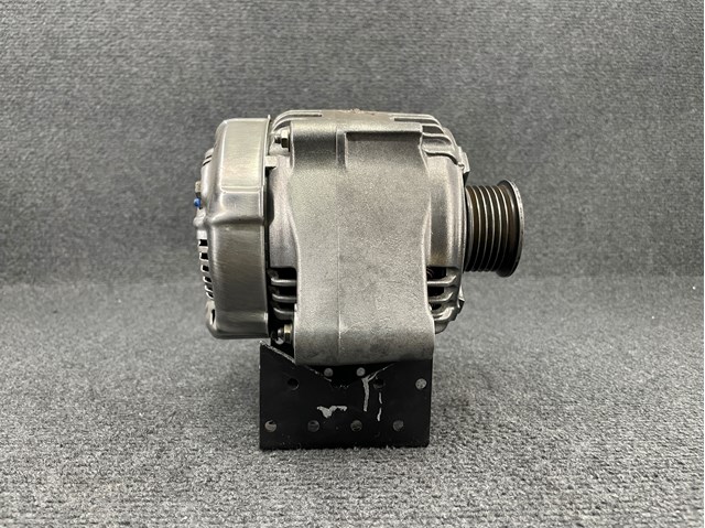 Генератор Land Rover YLE102330 ціна, від 56.50 USD