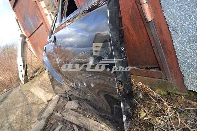 Двері праві передні 6800154P01 Suzuki