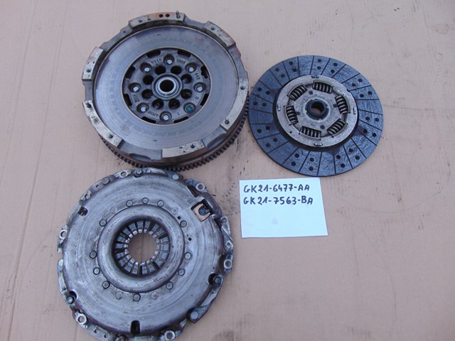 Маховик GK216477AA Ford