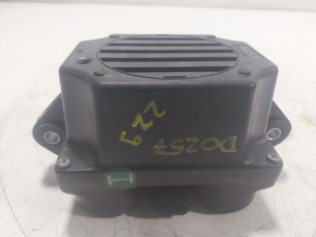  Peugeot/Citroen 9825956180