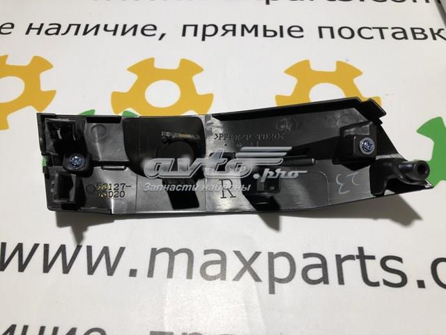 5312733020 Toyota Заглушка бампера буксирувального гака, передні праві