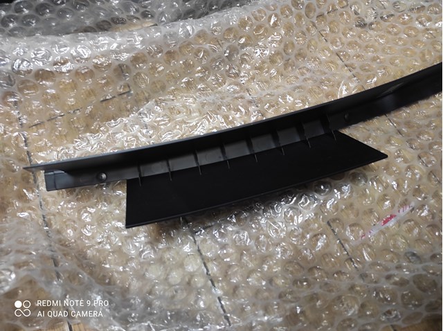 Купити LR101655 Land Rover 