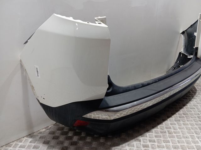 Бампер задній, права частина 1618040780 Peugeot/Citroen