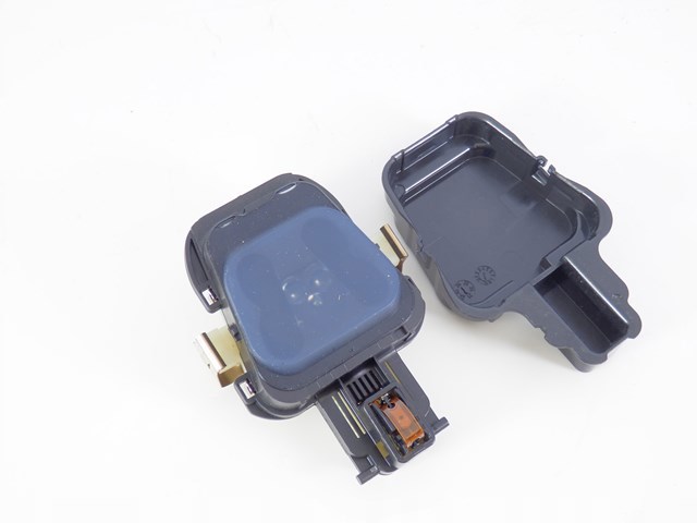 Купити A2139002724 Mercedes 
