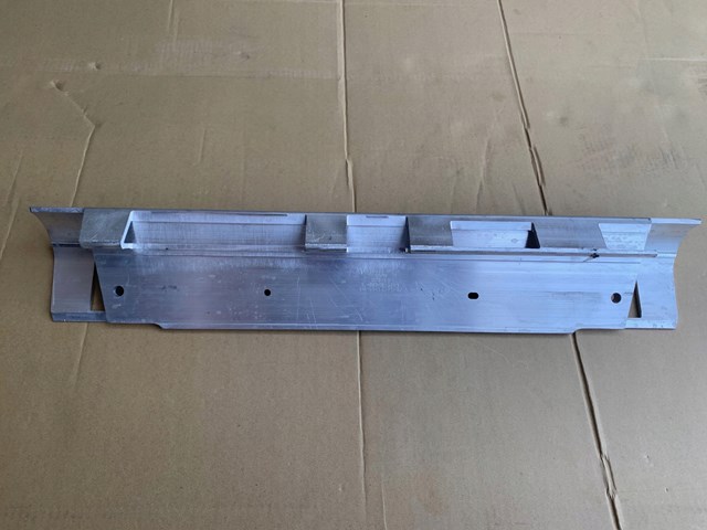  Tesla 103662500D