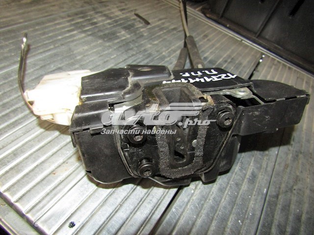 813204H020 Hyundai/Kia Замок двері правої передньої