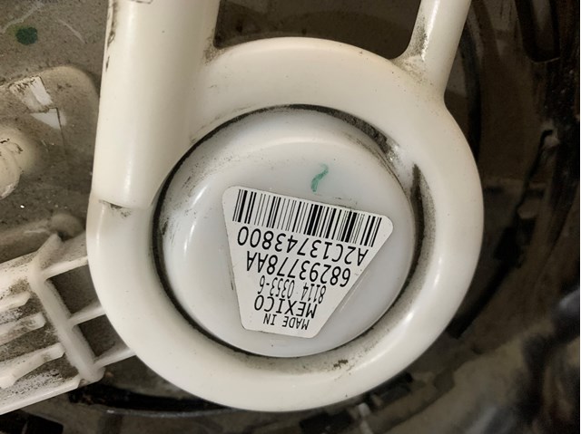 Паливний насос Chrysler 68293778AA