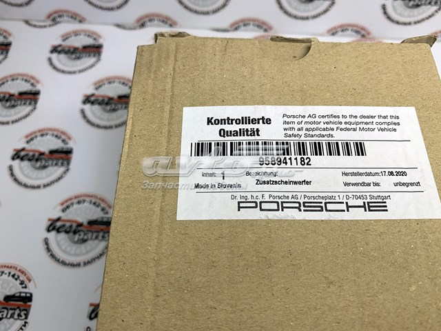 958941182 Porsche Поворотник правий