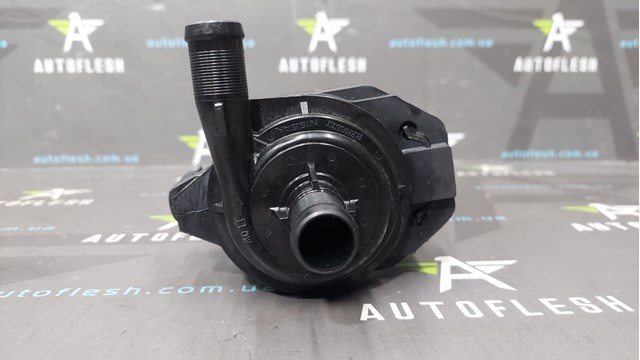 Водяний насос охолодження електричний додатковий Renault (RVI) 210109597R ціна, від 193.84 USD