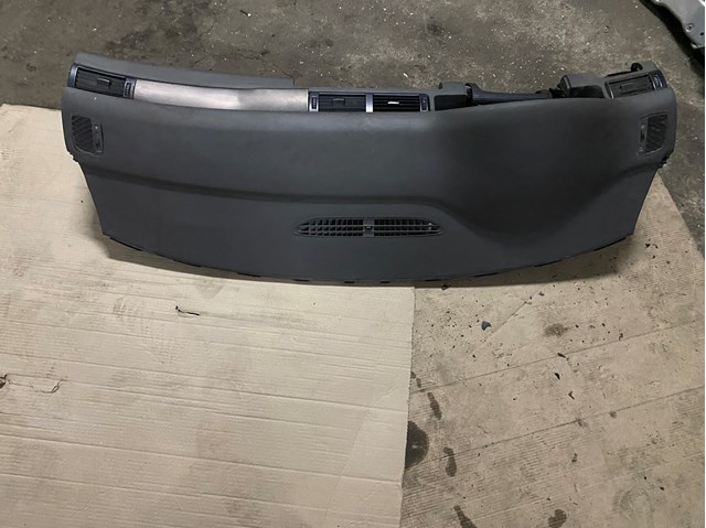 4B1857033 VAG 