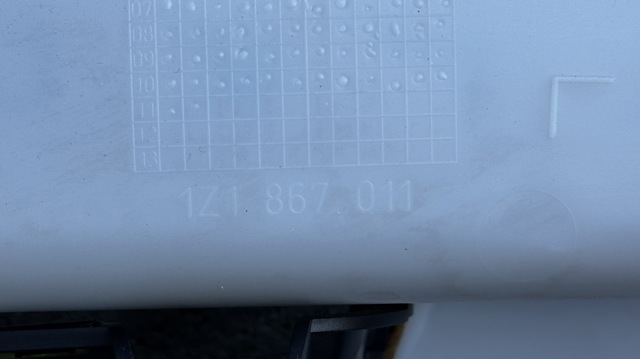 Облицювання водійських дверей VAG 1Z1867011 ціна, від 63.33 USD