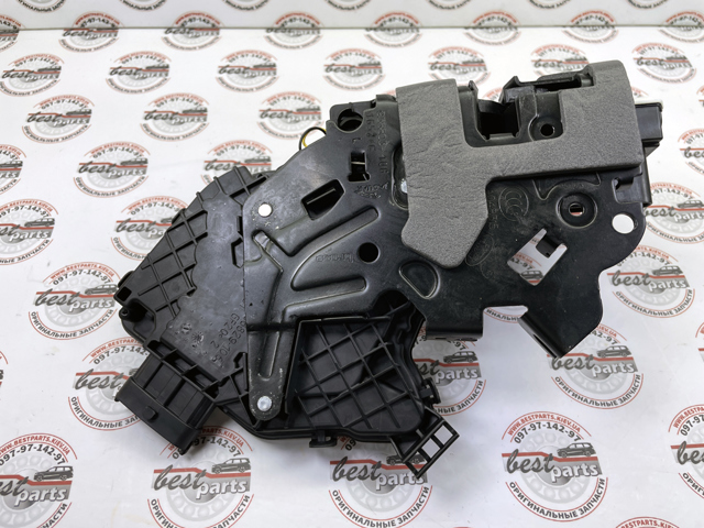 Замок задньої двері, лівої LR078752 Land Rover