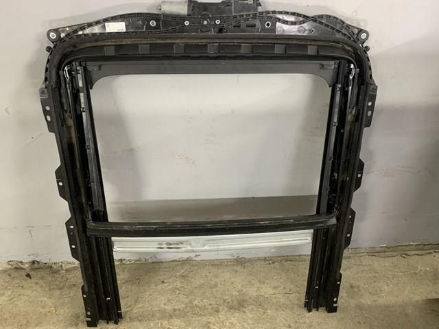 Купити 8W5877041B VAG 