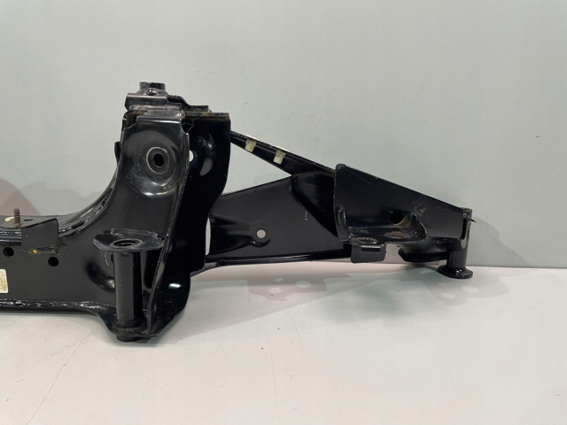 Купити 6851560 BMW Балка задньої підвіски, підрамник