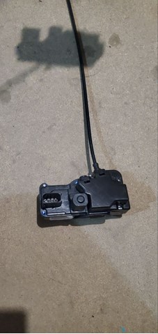 Замок задньої двері, лівої NRF 902004