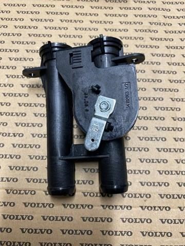 Регулюючий клапан охолоджувальної рідини Volvo 21396716 ціна, від 58.84 USD