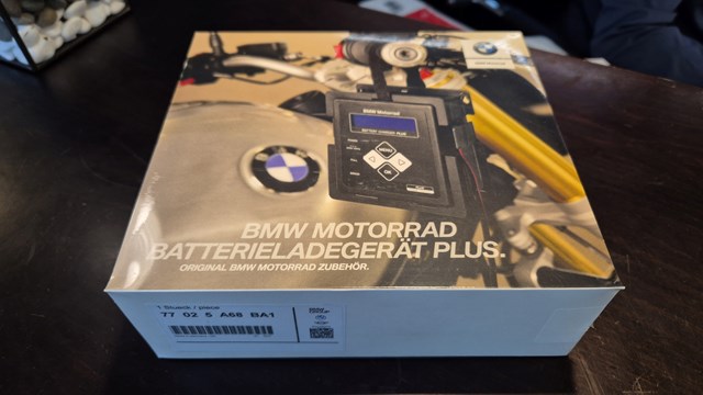 Кабель для заряджання електромобіля 77022470950 BMW