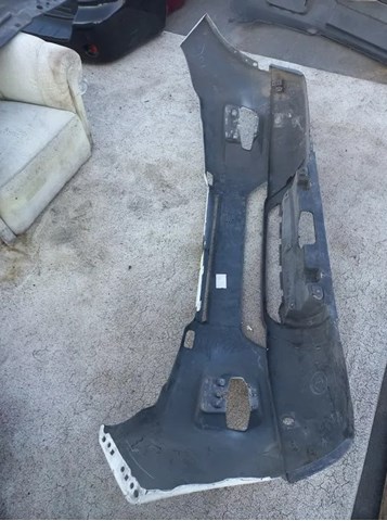 Передній бампер LR028262 Land Rover