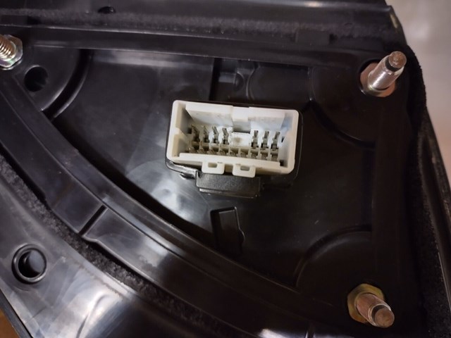 Праве бокове дзеркало Hyundai/Kia 87620G2140