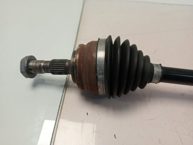 Піввісь права 9824359680 Peugeot/Citroen