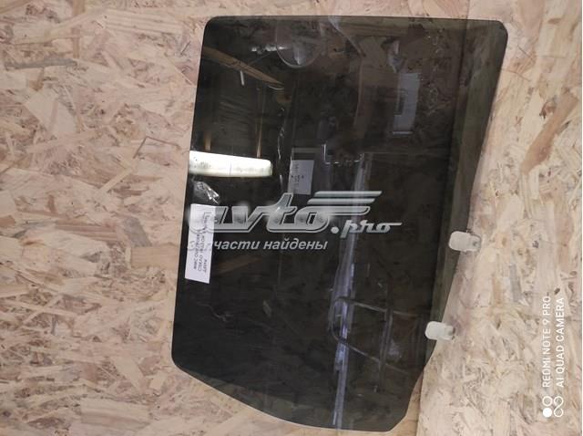 5736A324 Mitsubishi Скло задньої двері правої