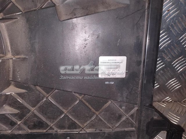 3M5H8C607 Mazda Дифузор радіатора охолодження, в зборі з мотором і крильчаткою