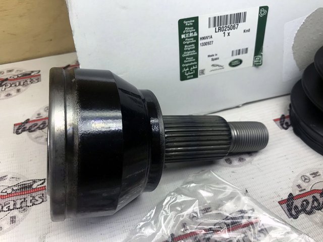 ШРУС зовнішній передній LR025067 Land Rover