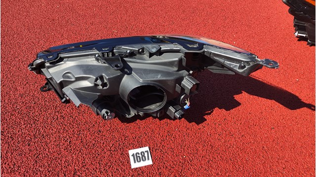 Фара права 8114078030 Toyota