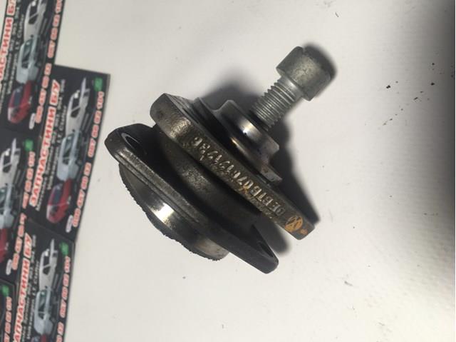 076121236 VAG 