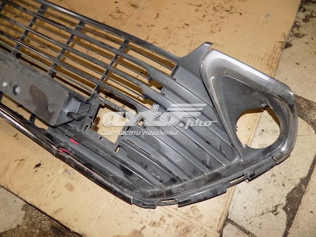 Решітка Toyota 5310233040