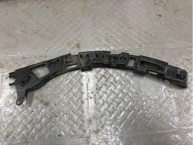 9816768780 Peugeot/Citroen Праве кріплення переднього бампера
