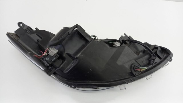 8115002K30 Toyota Фара дальнього світла в зборі