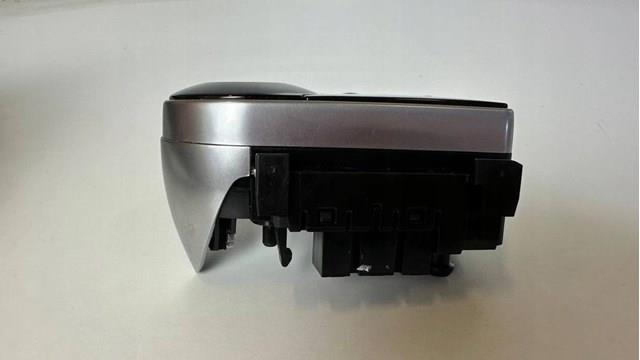 Купити LR092579 Land Rover Блок кнопкових перемикачів кермового колеса