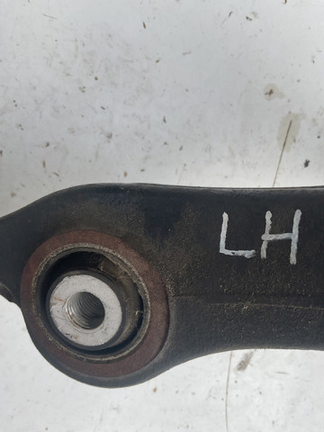 Важіль передньої підвіски нижній, лівий 68022605AD Chrysler