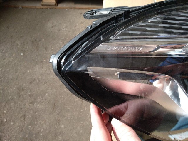 Фара передня права Mercedes A1769069000