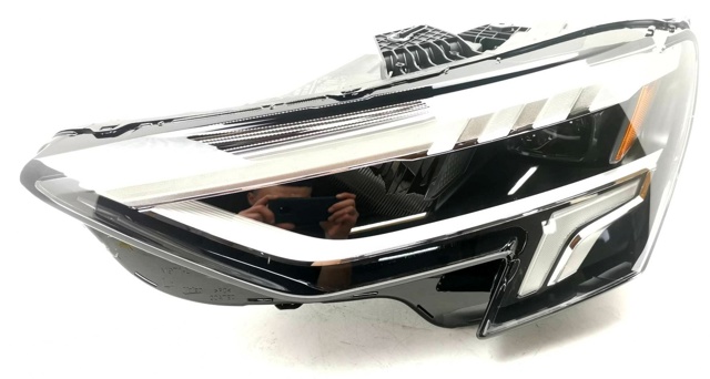 Фари VAG 8Y0941033B ціна, від 444.44 USD