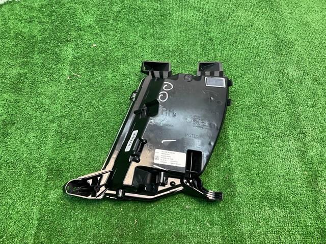 Фара протитуманна, права 100599600D Tesla