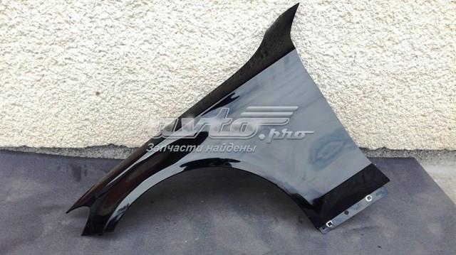 Бічна частина передня ліва Mercedes A2058800106