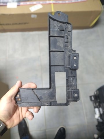  Mazda KB8A50103 ціна, від 8.16 USD