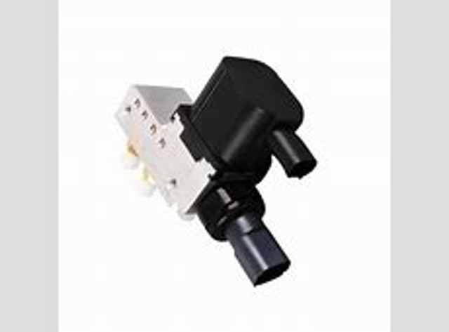 9823980380 Peugeot/Citroen Кронштейн супорта радіатора, верхній