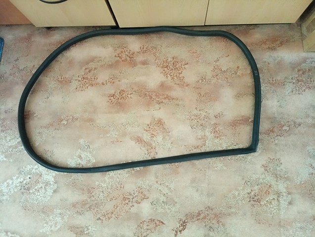 BE8Z5425324A Ford 