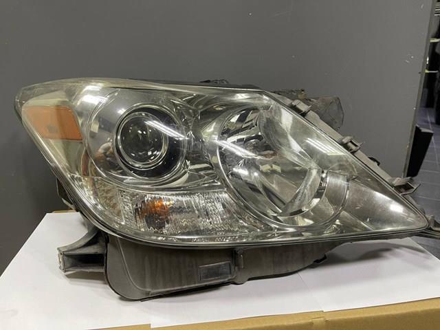 Фара права 8113060D60 Toyota