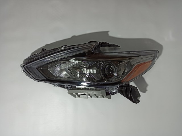 Фари TYC FP5053R3T ціна, від 484.44 USD