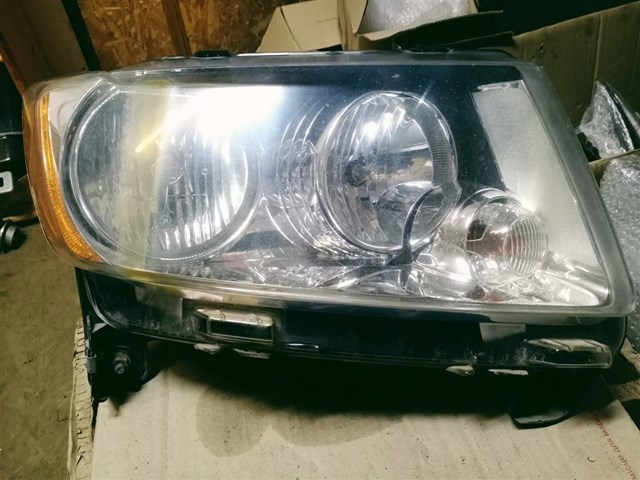 Купити 68088868AB Chrysler Права блок фара