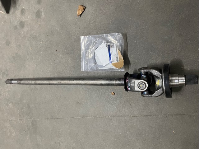 Піввісь передня, права Ford AC3Z3219C ціна, від 650.75 USD